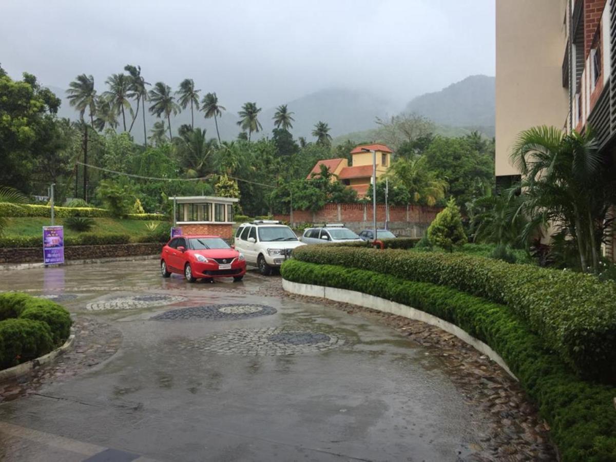 Five Falls Resort Kuttālam Exterior foto